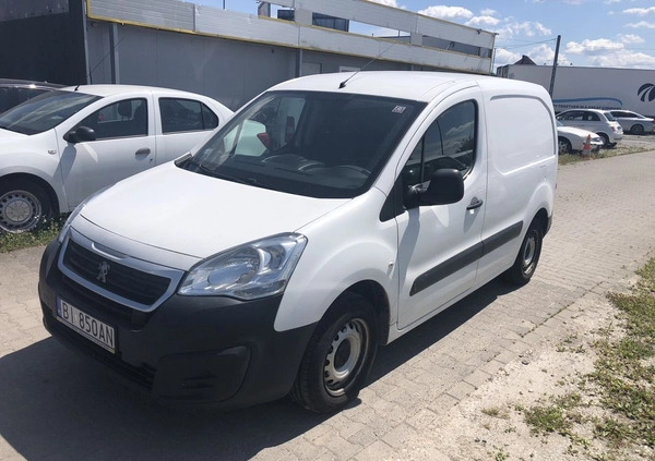 Peugeot Partner cena 21955 przebieg: 218000, rok produkcji 2015 z Warszawa małe 137